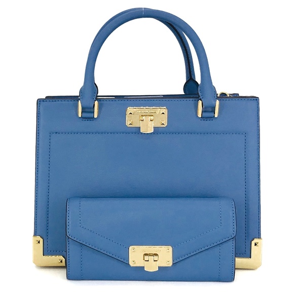 Michael Kors Handbags - Michael Kors Kinsley Accordion Satchel Wallet Set